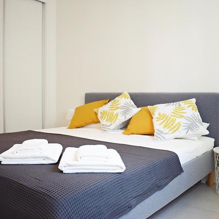 Amalia'S Home: Luminoso Apartamento Muy Cerca De La Playa マラガ エクステリア 写真