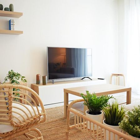 Amalia'S Home: Luminoso Apartamento Muy Cerca De La Playa マラガ エクステリア 写真